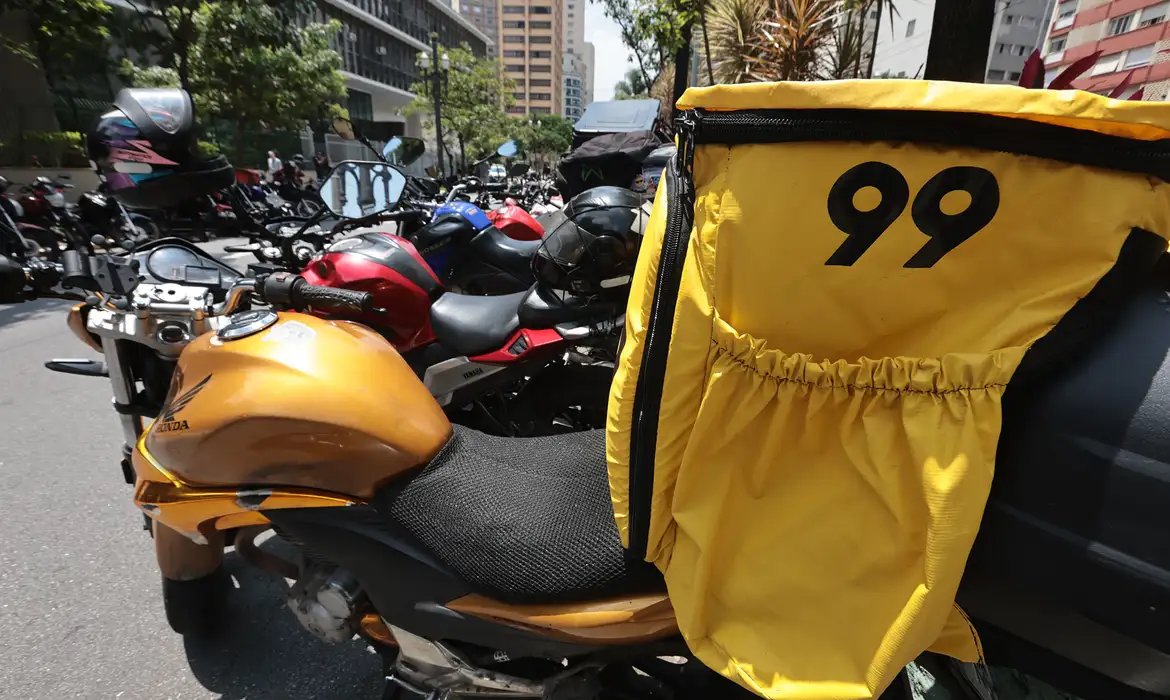 App 99 desenvolve tecnologia para monitorar motociclistas parceiros