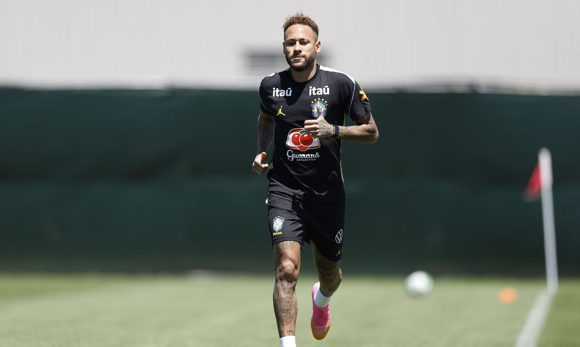 Para \"otimizar\" recuperação, Neymar está fora do jogo contra o Haiti