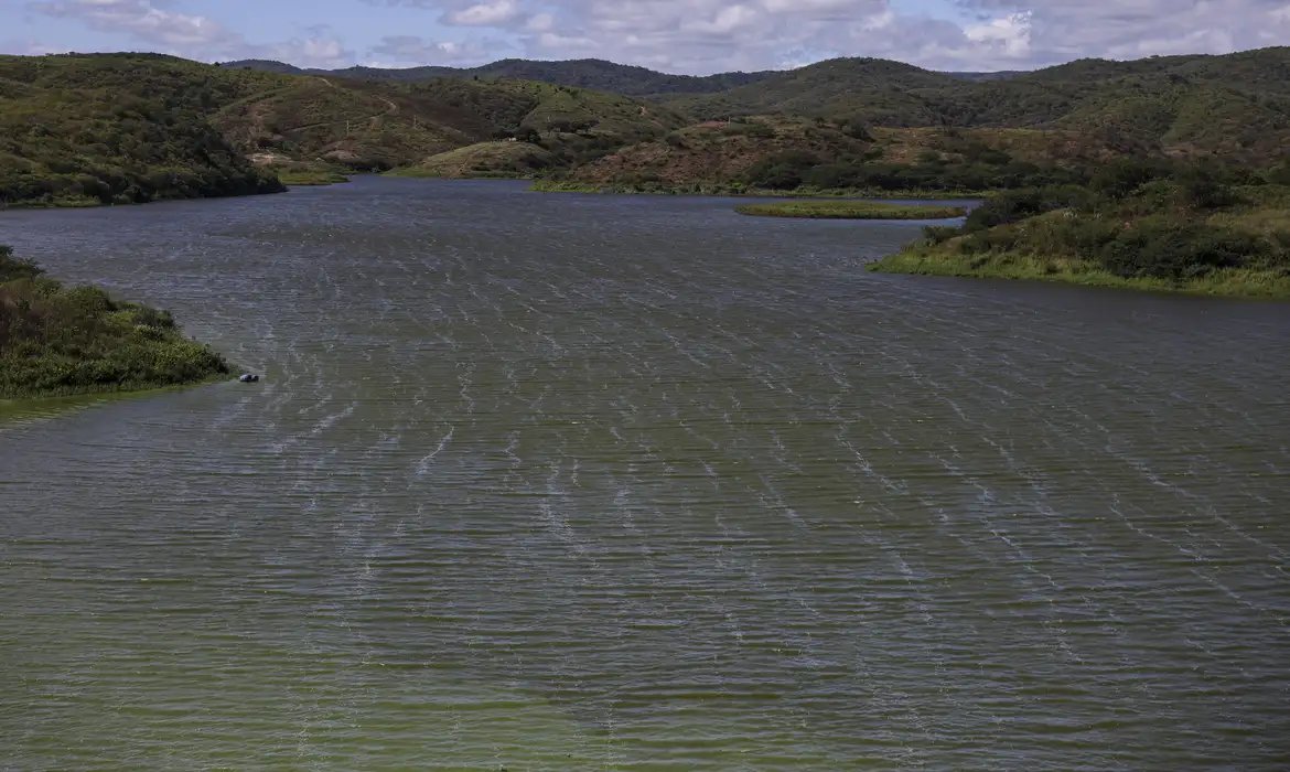 Nível do rio São Francisco ultrapassa cota de alerta