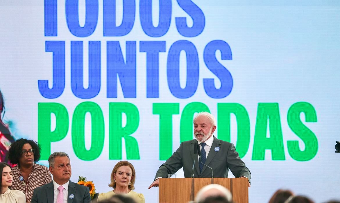 Lula defende que luta contra feminicídio deve ser sobretudo dos homens