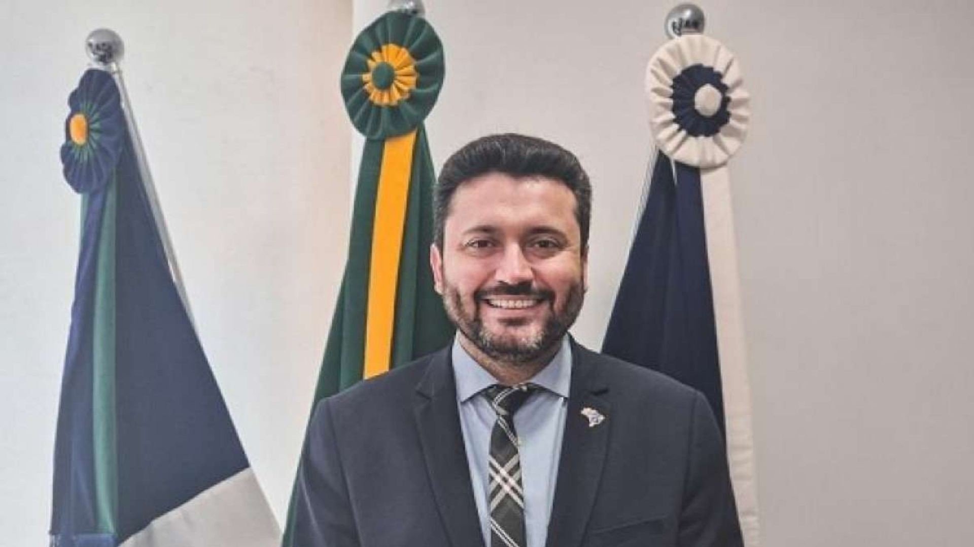 Presidente da Associação Mato-grossense dos Municípios é reeleito por unanimidade para mais três anos