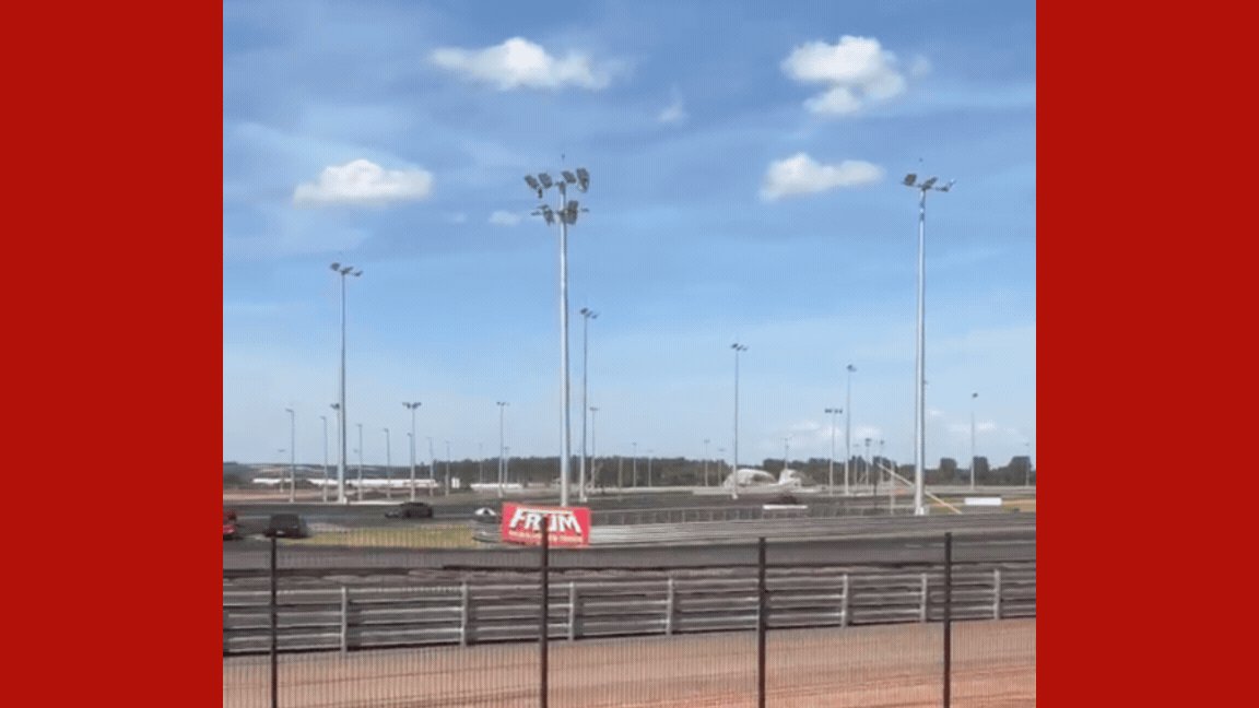 VÍDEO: Tesla e Ferrari batem durante evento da Fórmula Truck no Parque Novo Mato Grosso
