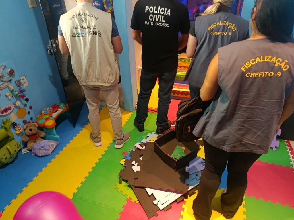 Falso terapeuta é alvo de fiscalização em Cuiabá após denúncia de atendimentos a crianças com autismo