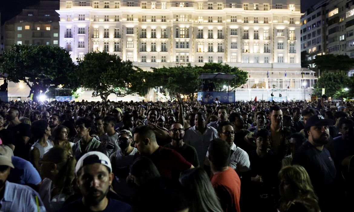 Mesmo com multidão, show de Shakira não registra ocorrência graves