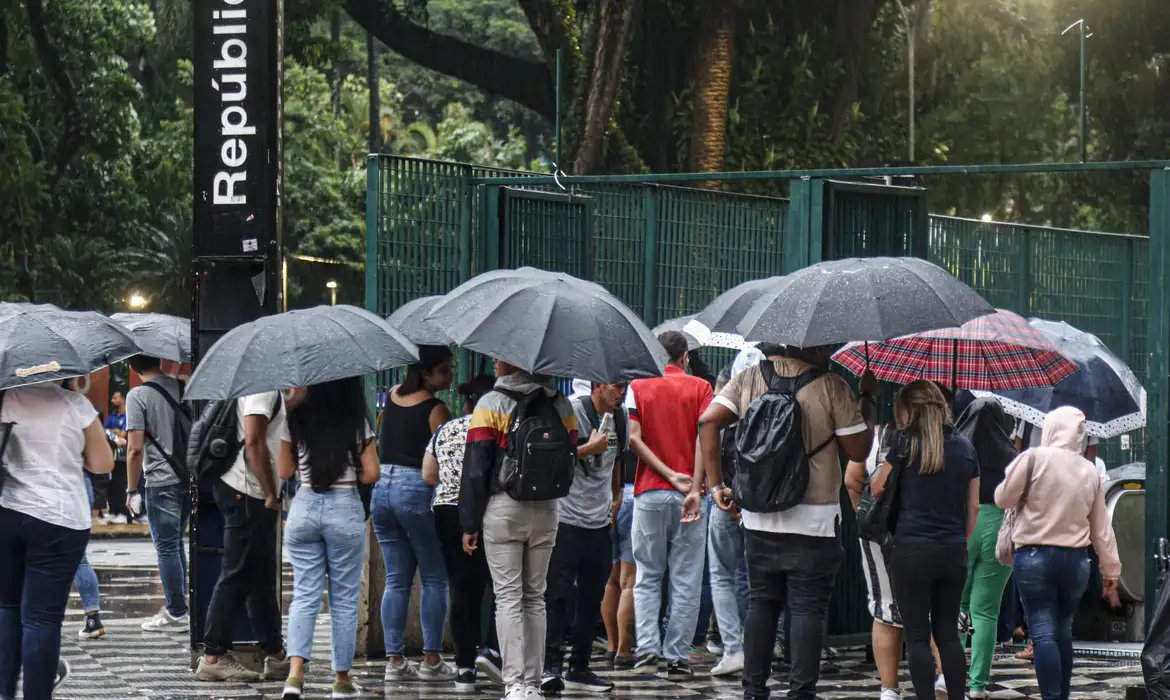 Temperatura máxima fica abaixo de 14ºC nesta quarta-feira em SP