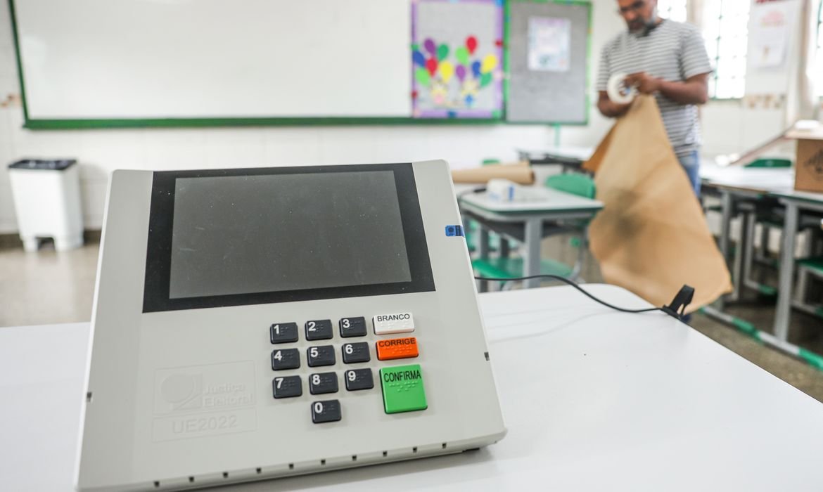 TRE-SP substitui 52 urnas que apresentaram problemas no estado
