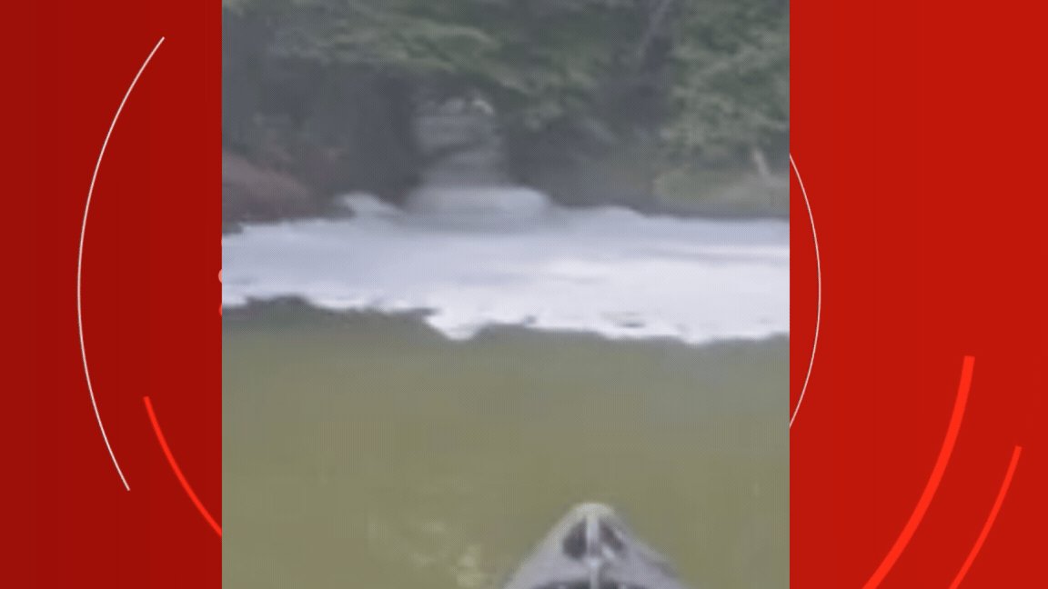 VÍDEO: 'cachoeira de espuma' é despejada no Rio Cuiabá