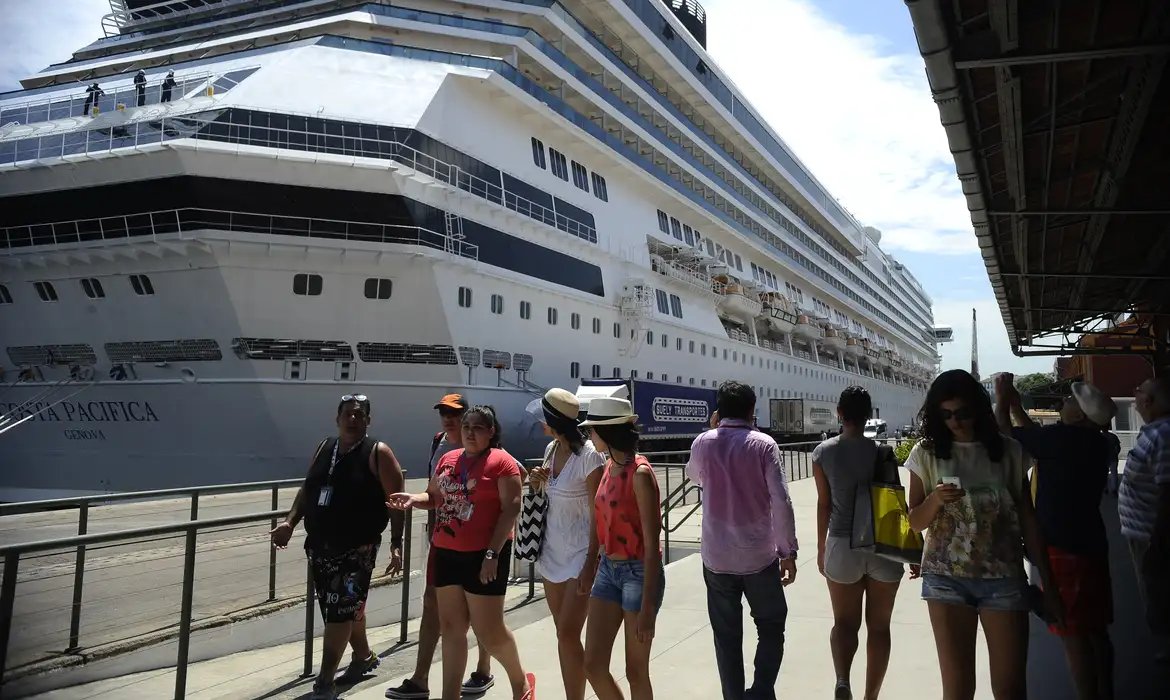 Carnaval 2026: cruzeiros devem atrair 40 mil pessoas no Brasil