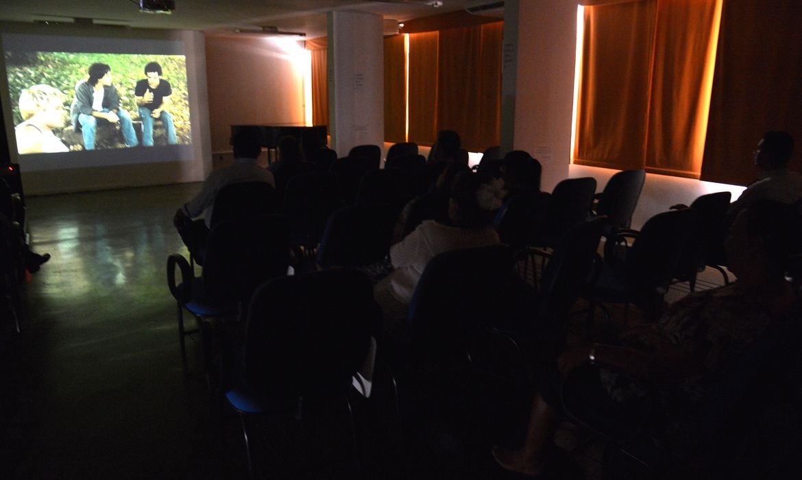 Autêntica Mostra Cinemas do Brasil seleciona exibidores audiovisuais
