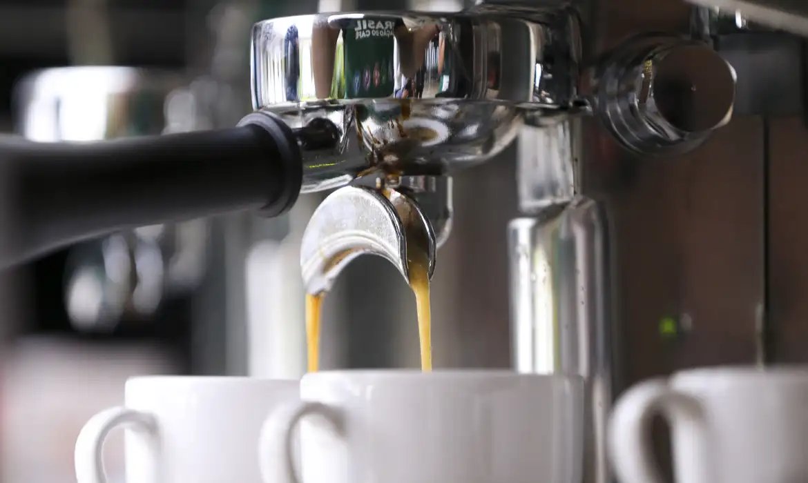 Estudo diz que café reduz risco de recorrência de arritmia cardíaca