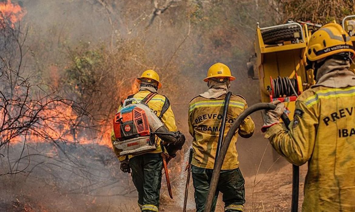 Amazonas teve quatro vezes mais focos de incêndio em outubro de 2026
