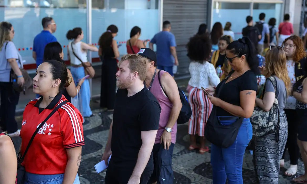 CNU 2025: mulheres são 57,12% dos classificados para segunda fase