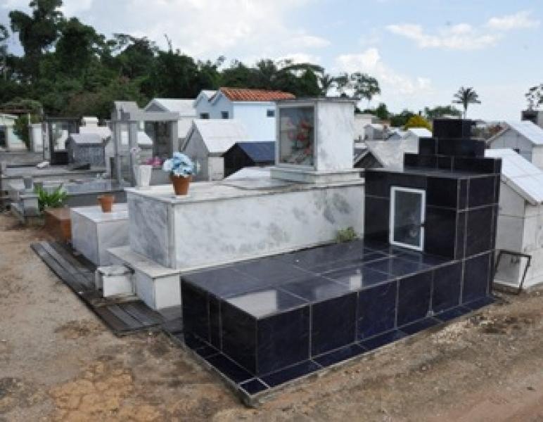 Município é condenado por trocar  túmulo de filho sem avisar família e expor corpo em decomposição em MT