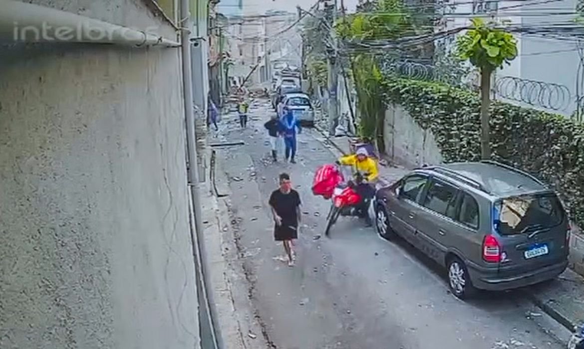 Sobe para 27 o número de casas interditadas após explosão no Jaguaré