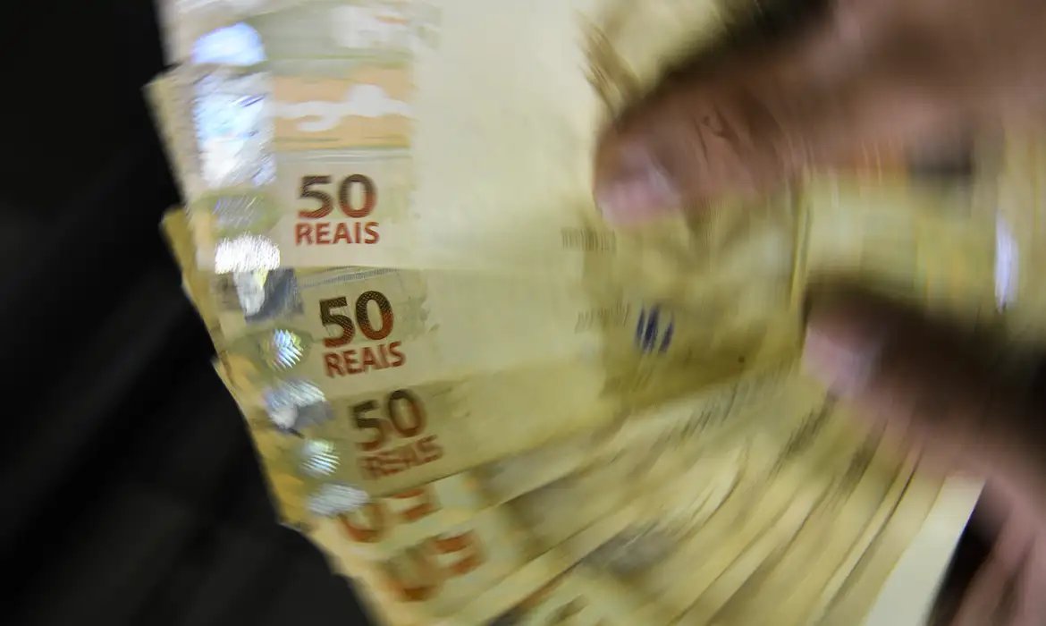 Poupança tem retirada líquida de R$ 11,1 bilhões em março