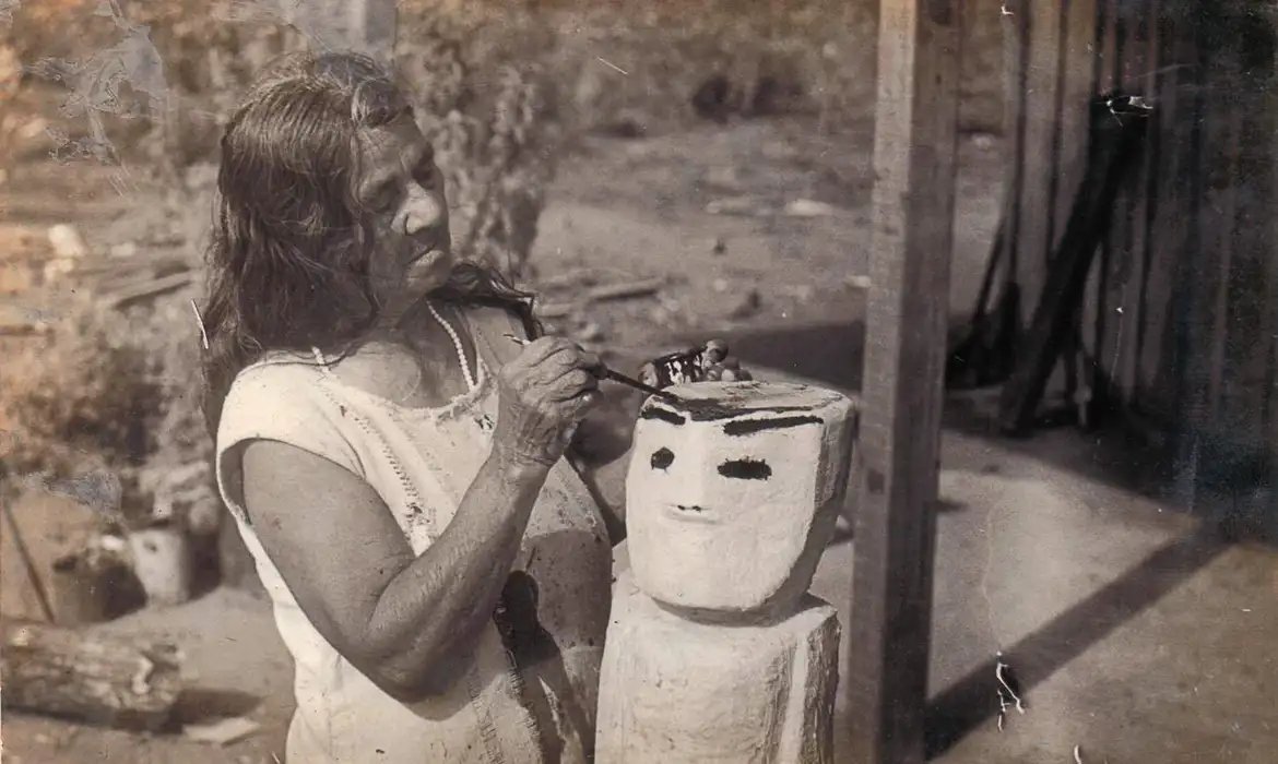 Exposição no Rio de Janeiro junta natureza e arte popular 
