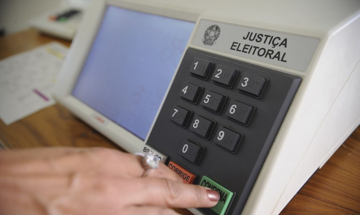RJ: quase 13 milhões de eleitores estão aptos a votar no 1º turno