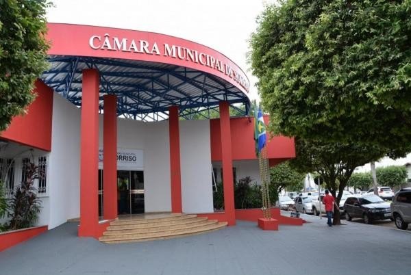 Câmara Municipal denuncia dívidas de caminhonete 'fantasma' em MT