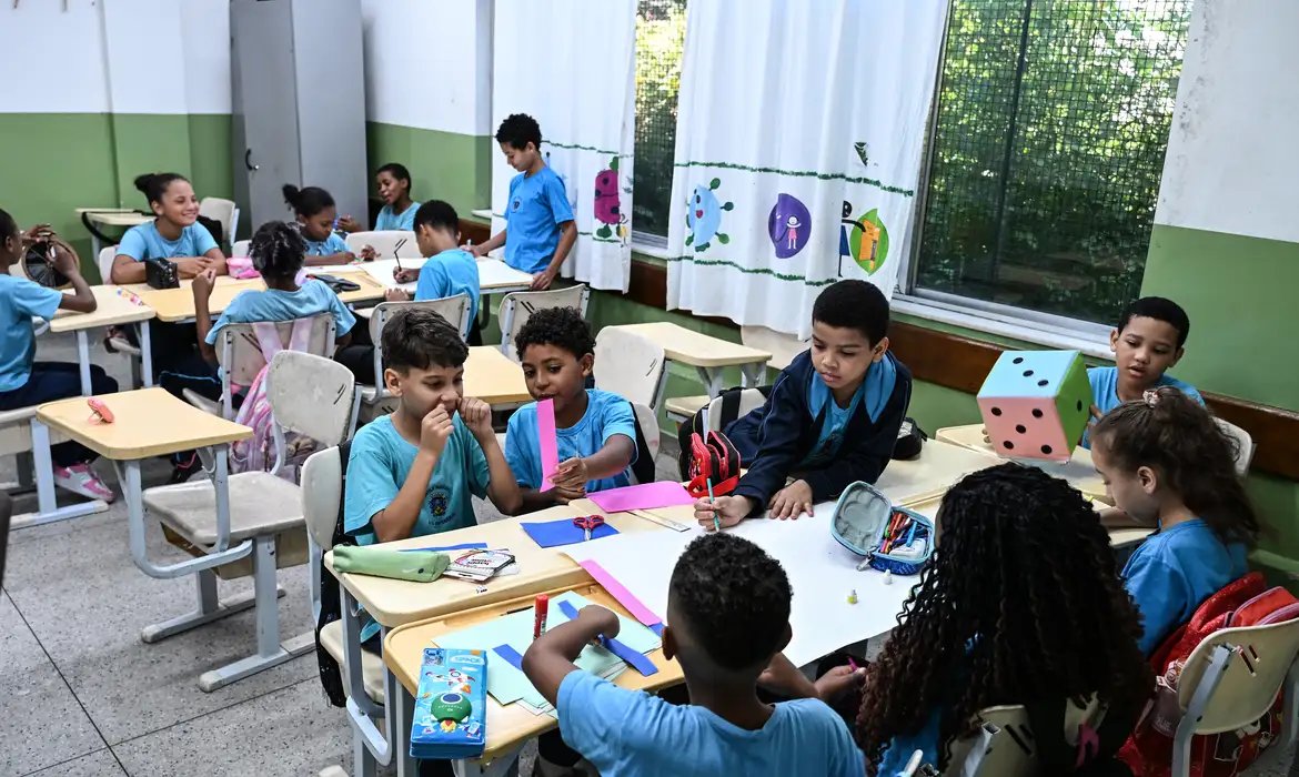 Brasil alcança maior índice de desenvolvimento humano da história