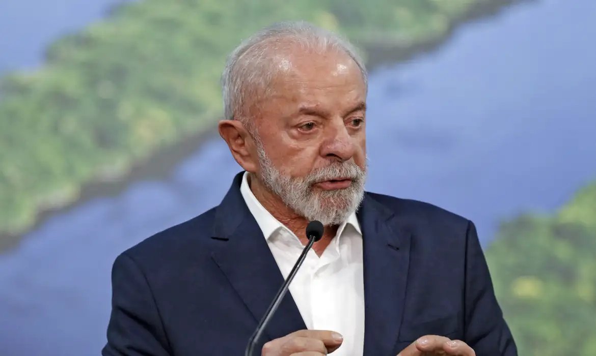 Alemanha anuncia repasse de 1 bilhão de euros para fundo de florestas