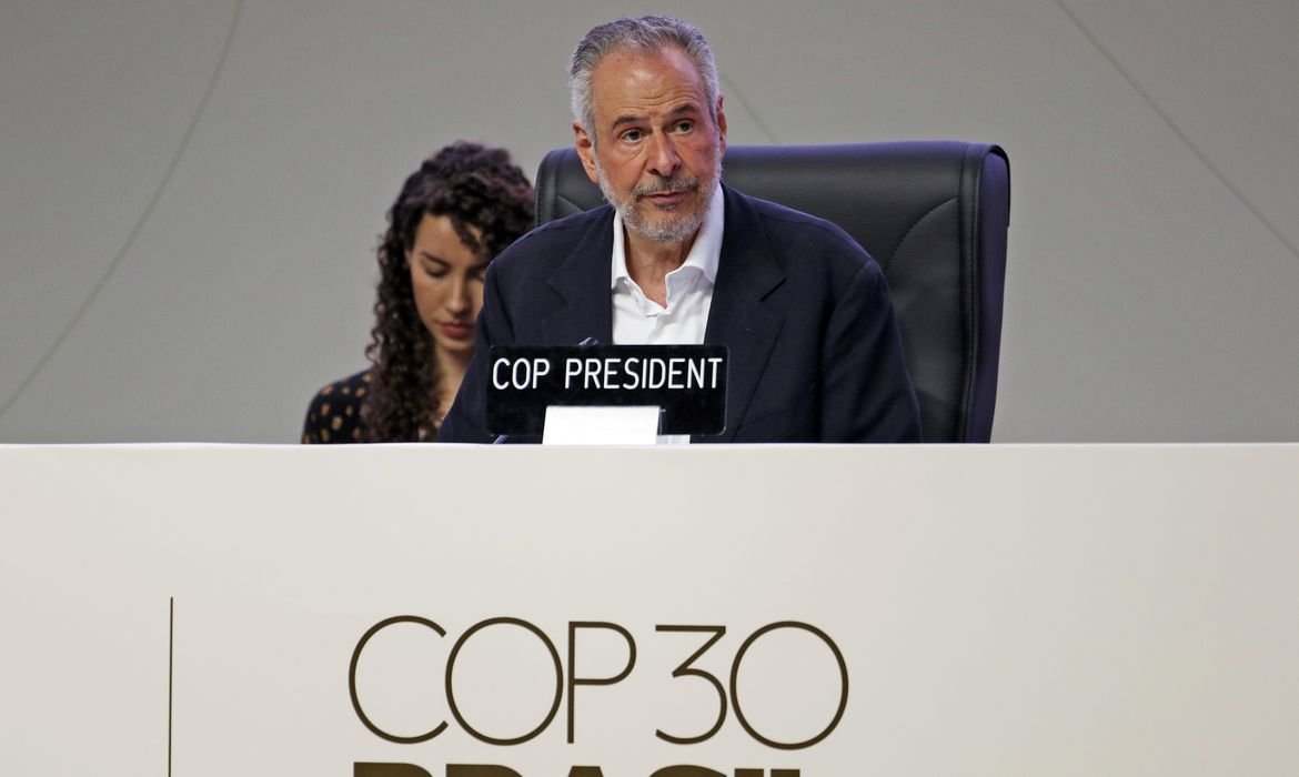 André Lago elogia China e destaca importância do financiamento privado