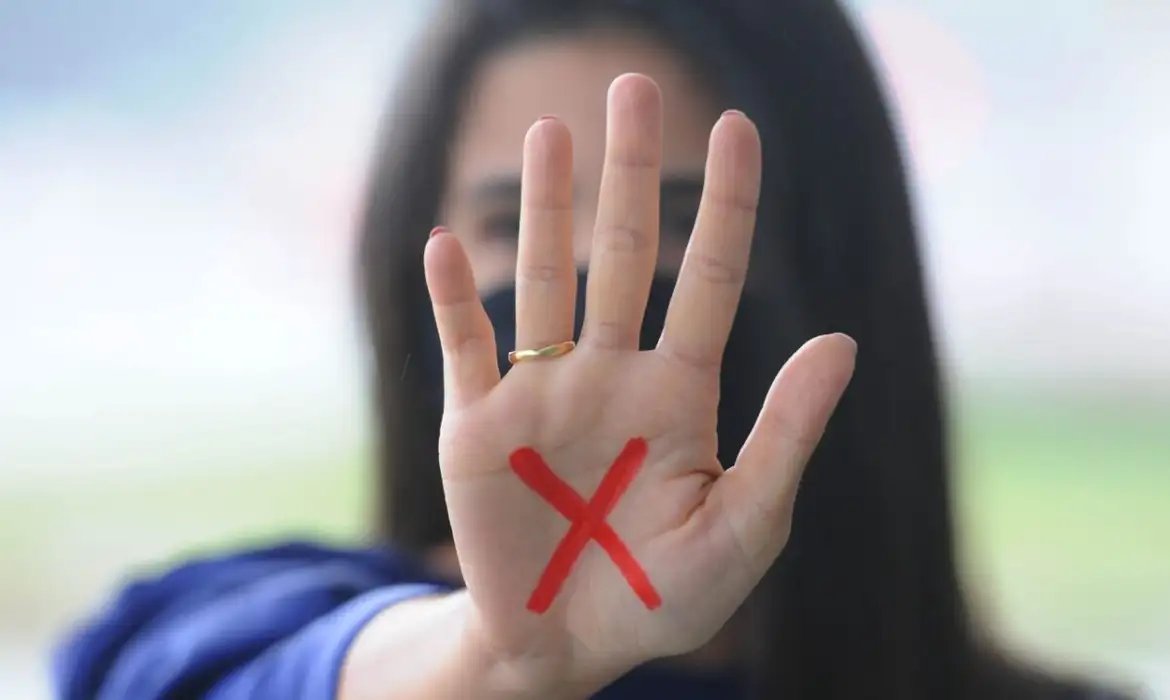 Senado aprova projeto de lei que criminaliza a misoginia 