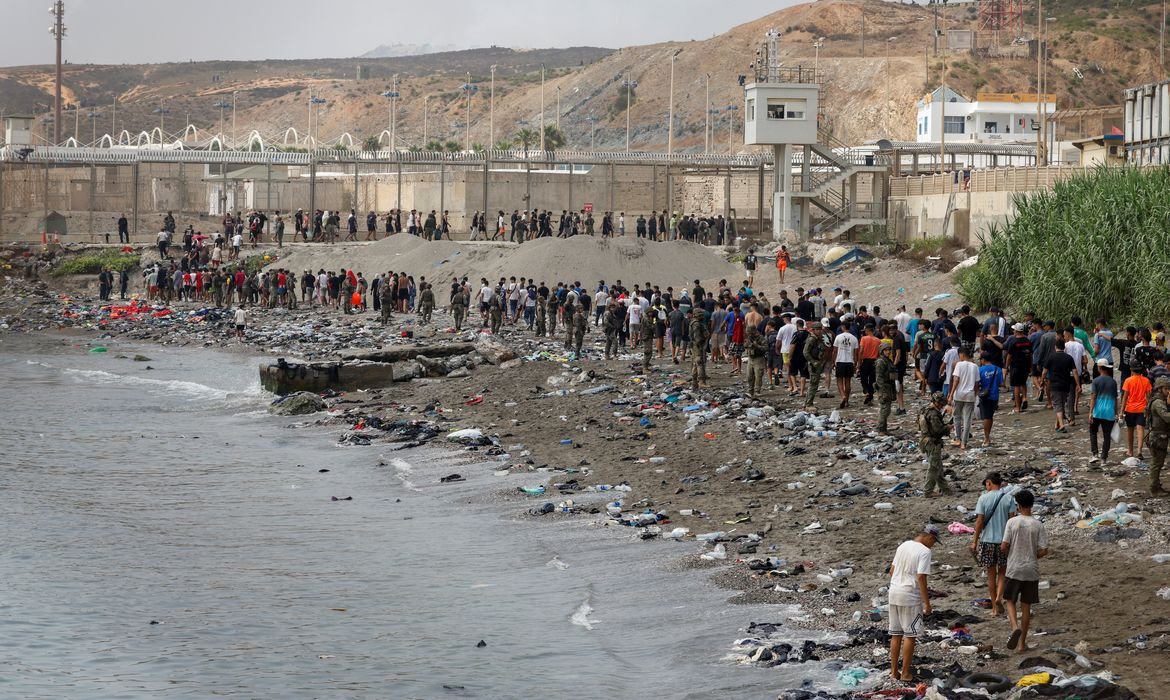 ONG culpa Marrocos por “desespero” de imigrantes rumo à Europa