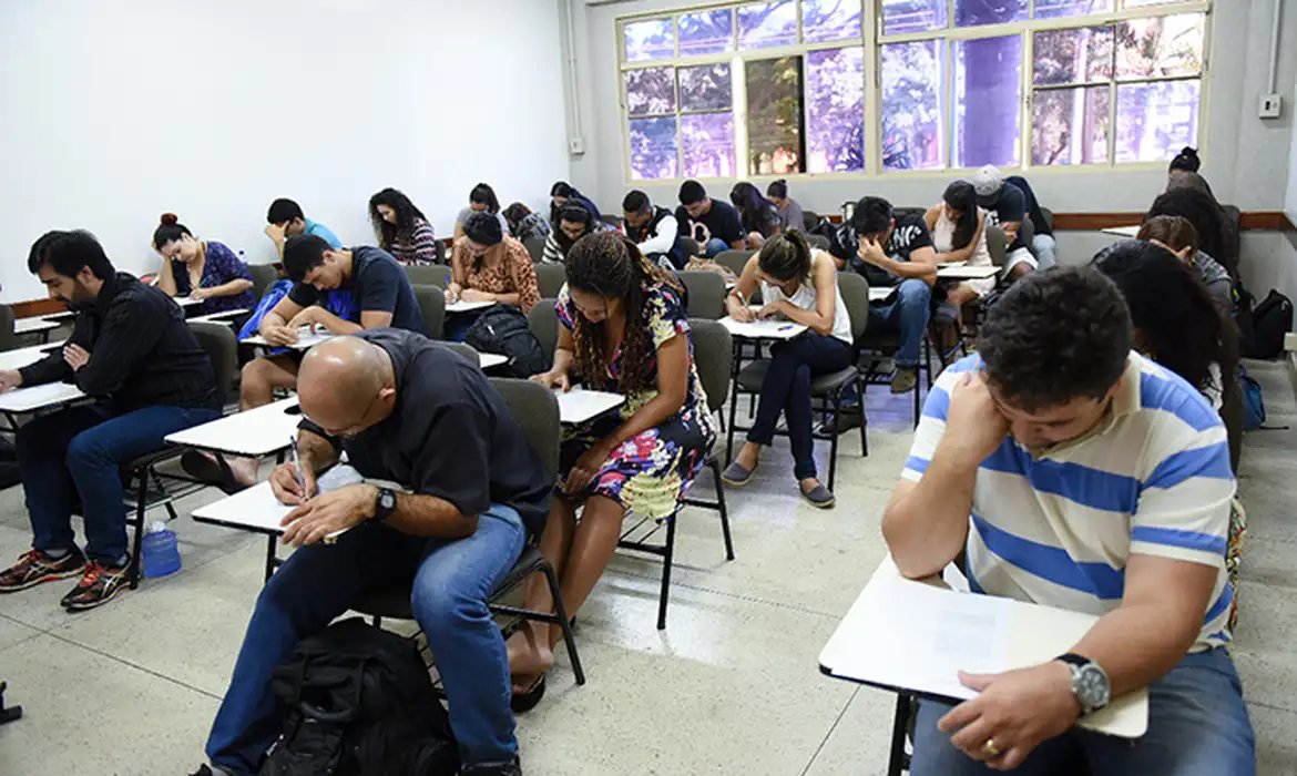 Encceja 2026: prazo de inscrição termina sexta-feira (15)