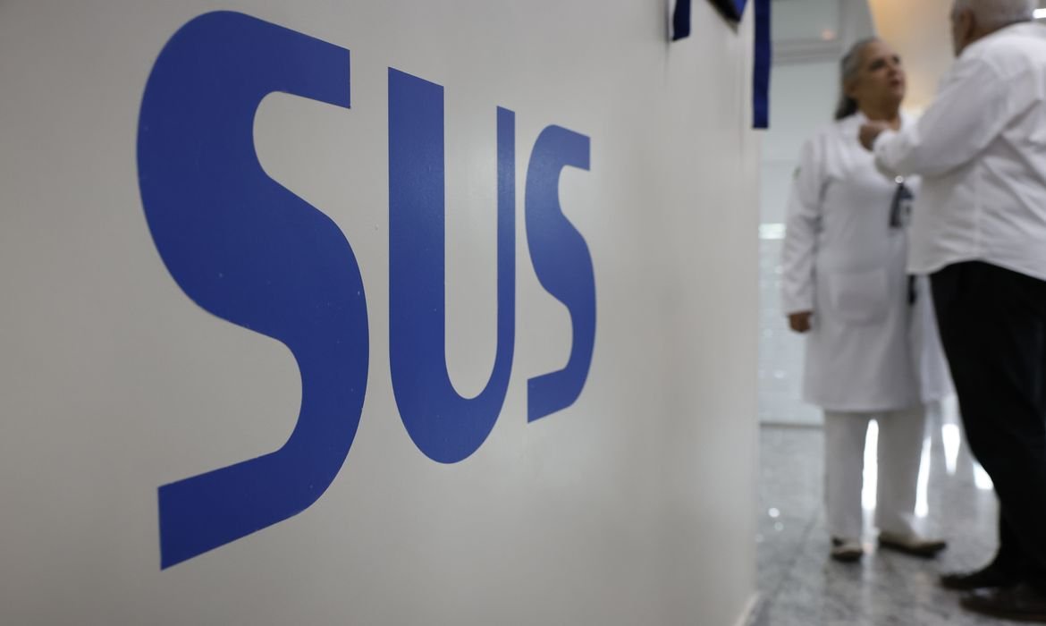 Dados de usuários do SUS serão armazenados e processados no Brasil