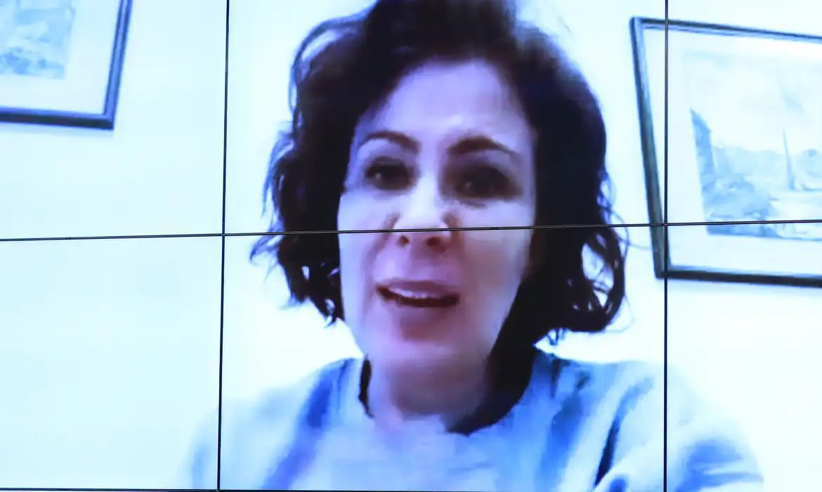 Justiça de SP arquiva processo de jornalista perseguido por Zambelli