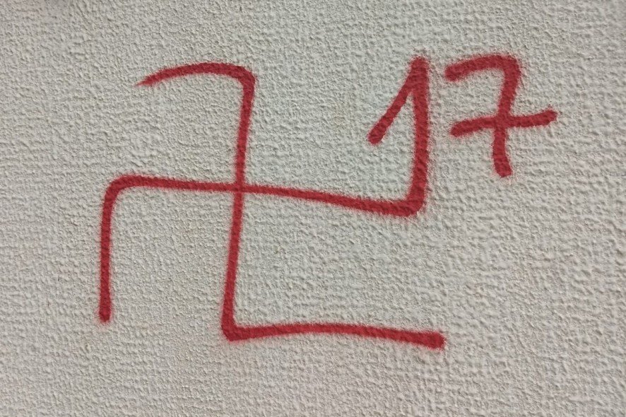 Desenhos de suásticas são encontrados em Centro Acadêmico de História da UFMT em Cuiabá