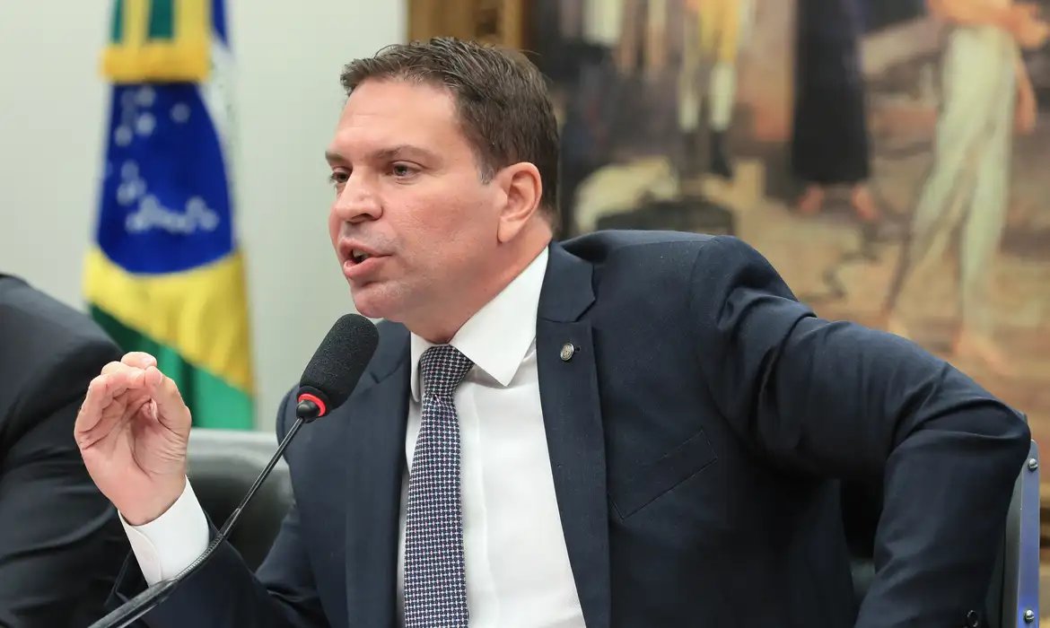 Foragido nos EUA, Ramagem é ouvido pelo STF por videoconferência 