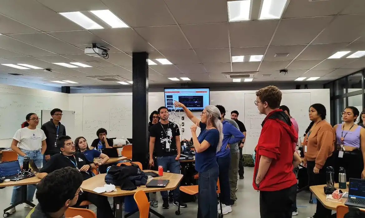 Mensalidades do ensino superior privado caem 4,3% em 2026