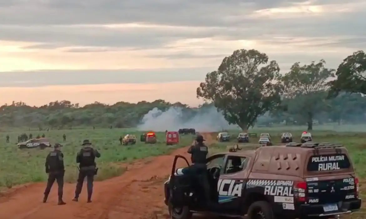Polícia confronta indígenas que buscam retomar território no MS