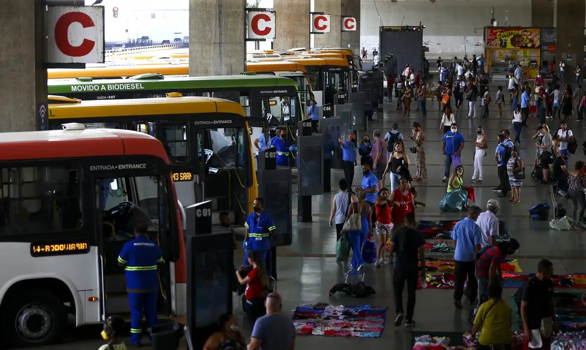 Tarifa zero no transporte poderia ser novo Bolsa Família, diz estudo