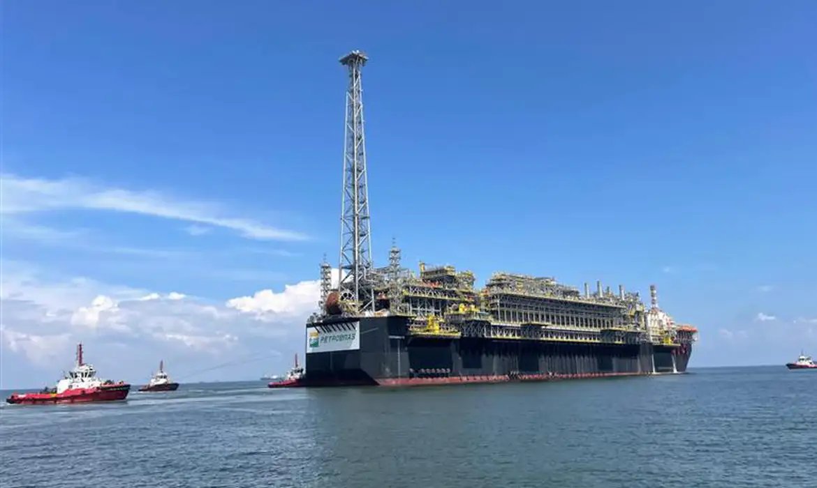 ANP vai notificar Petrobras para que oferte diesel e gasolina