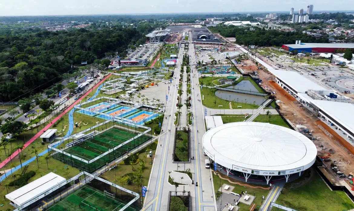 Voluntários da COP30 encerram treinamento de três dias em Belém