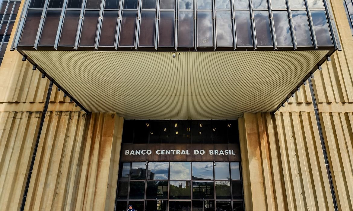 Expectativa do mercado para inflação de 2026 cai para 5,02%