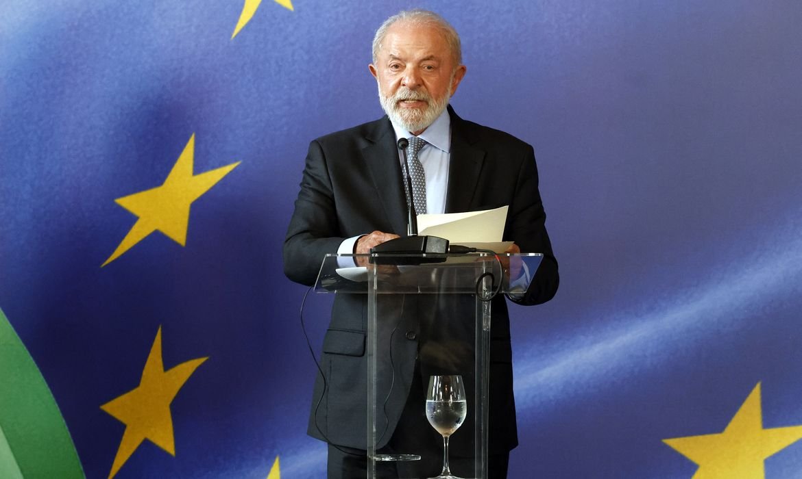 Lula sanciona lei que endurece combate a facções