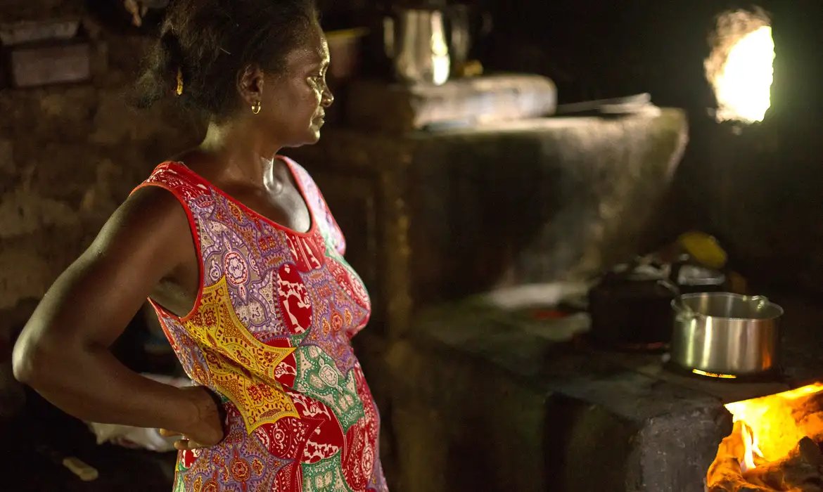 Mulheres negras do Norte e Nordeste são as mais afetadas pela fome