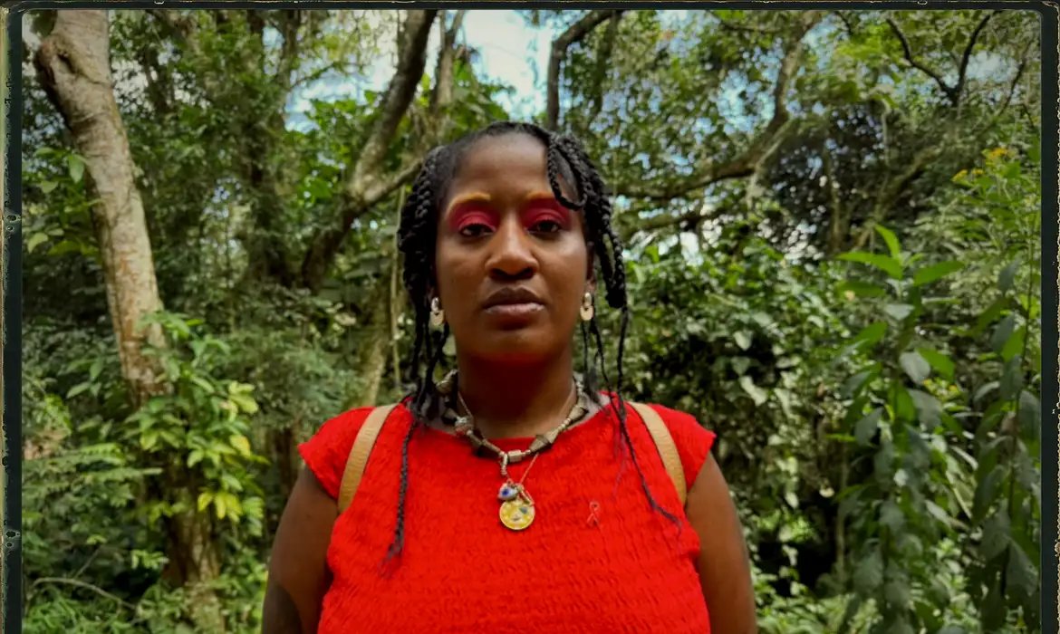 Viva Maria: Arte transforma vivência com HIV em resistência