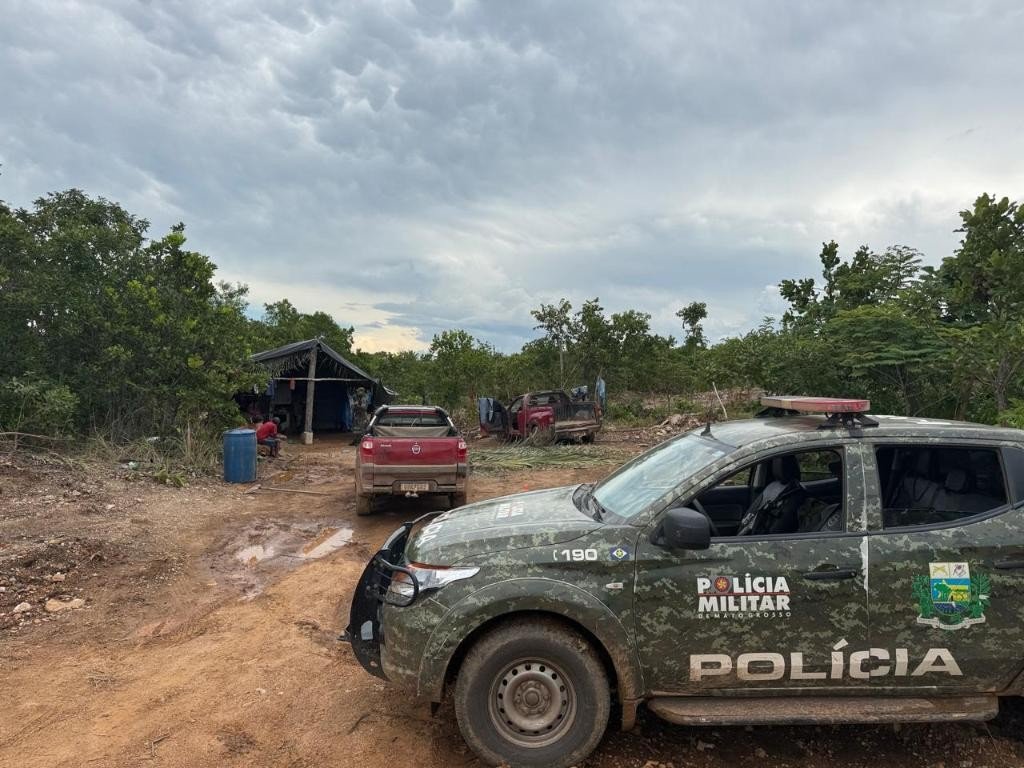 Homem é preso suspeito de desmatar área para extrair minério de garimpo ilegal em MT