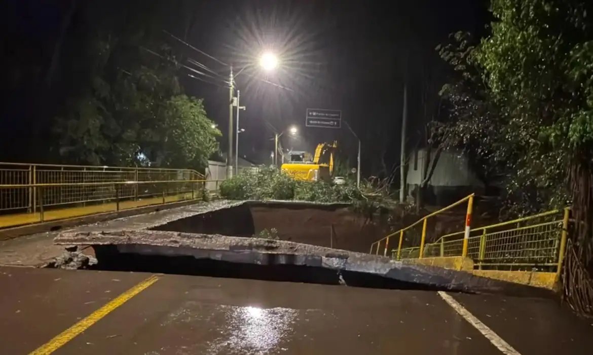 Chuvas deixam desabrigados e desalojados no Rio Grande do Sul