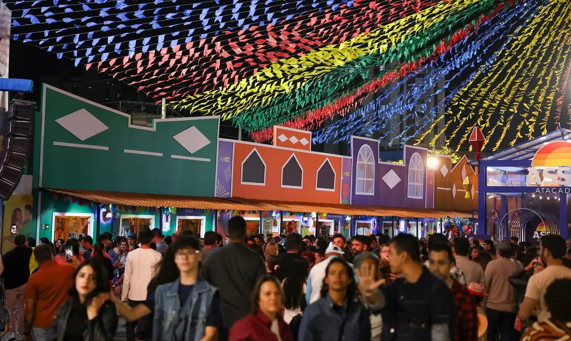 Estudo aponta que 85% dos brasileiros vão participar de festas juninas