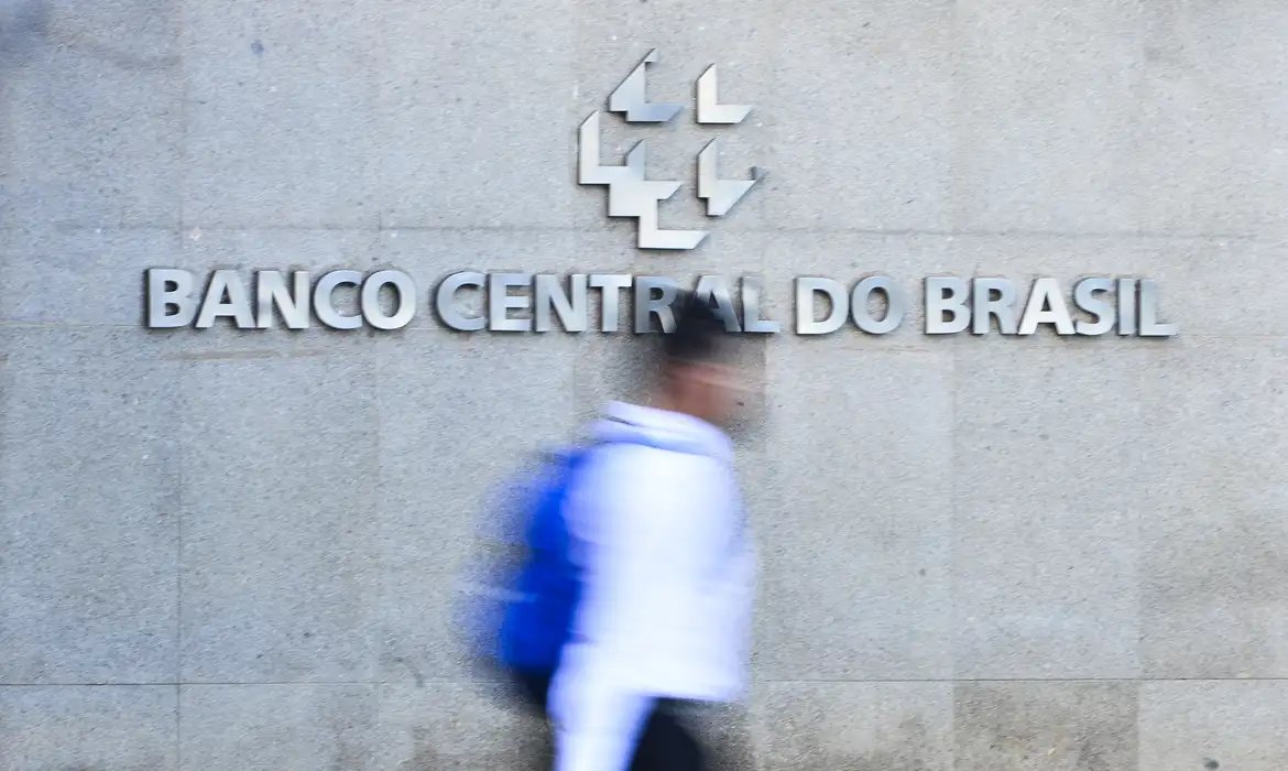 Banco Central prevê crescimento de 2% para o PIB em 2026