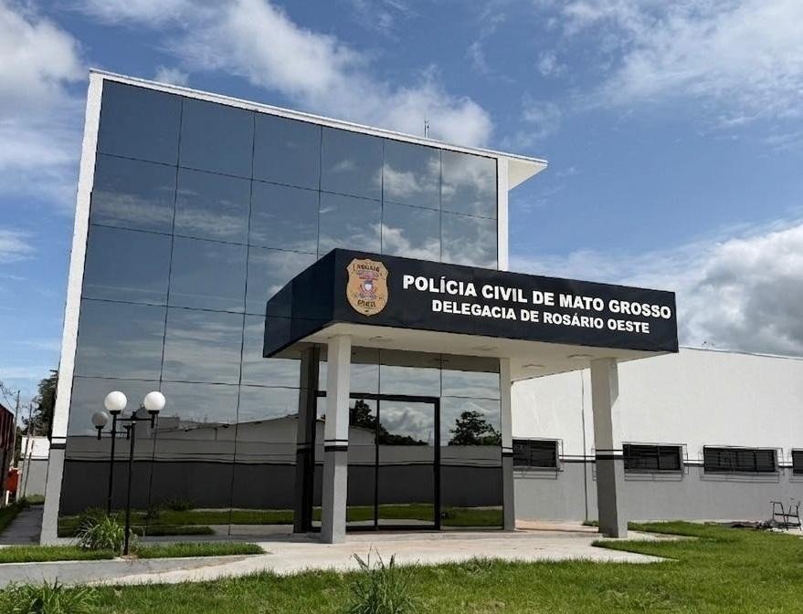 Casal é feito refém e obrigado a transferir R$ 46 mil em MT; suspeita de receber parte do valor é presa