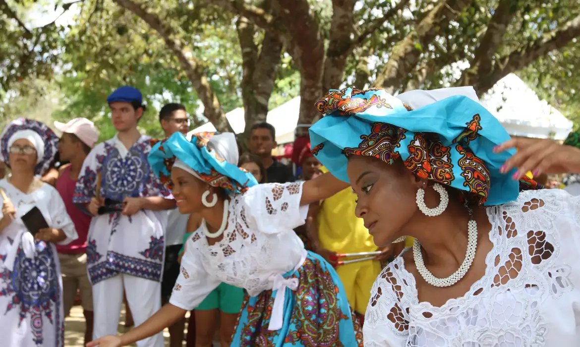 Feriado da Consciência Negra tem programação cultural pelo país