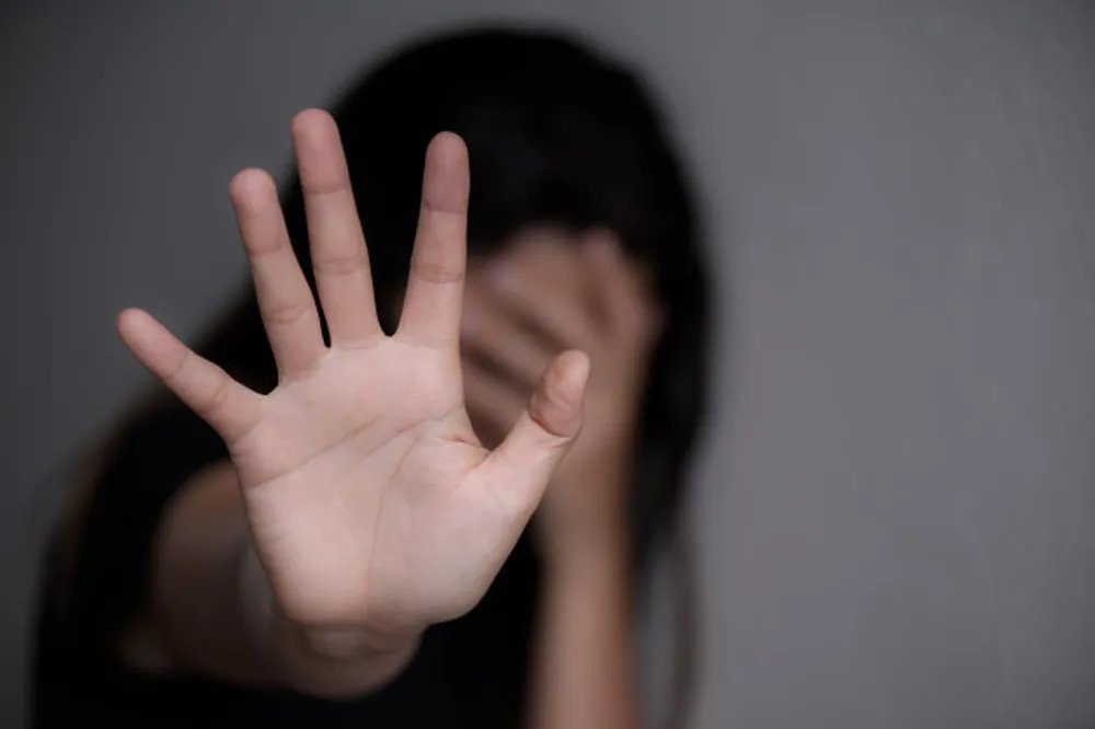 Homem de 23 anos é preso suspeito de torturar e estuprar ex-namorada adolescente em Cuiabá