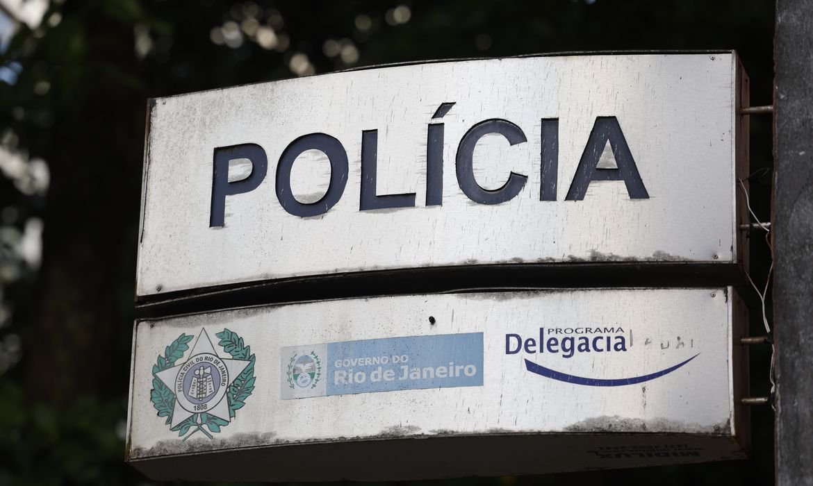 Jogadores de futebol são suspeitos de ligação com tráfico de drogas