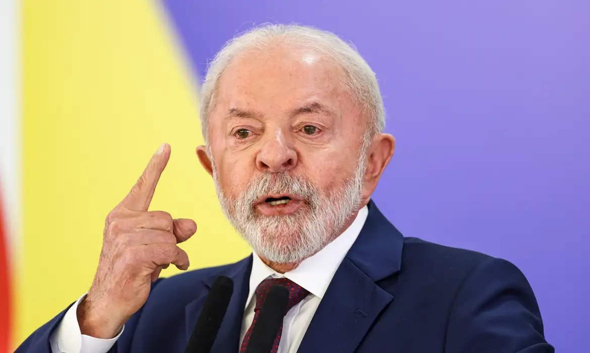 É possível negociar sem guerra, diz Lula sobre EUA e Venezuela